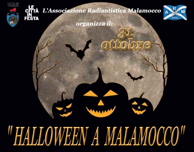 Grafica: silohuette di tre zucche di Halloween e due pipistrelli su sfondo di una luna piena + scritta "Halloween a Malamocco"