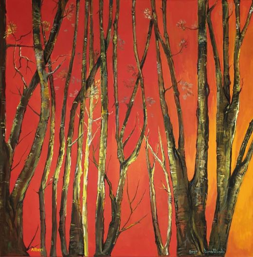 Dipinto che ritrae rami spogli di alberi con dietro un incendio